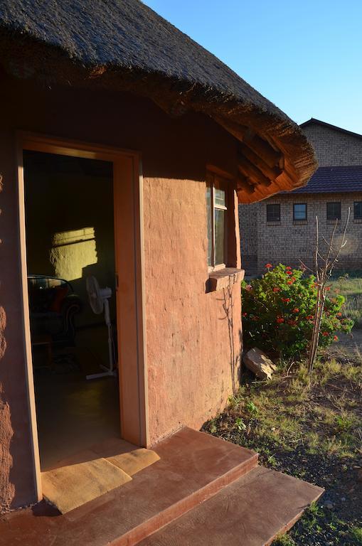 Bama Lodge Rietfontein Eksteriør bilde